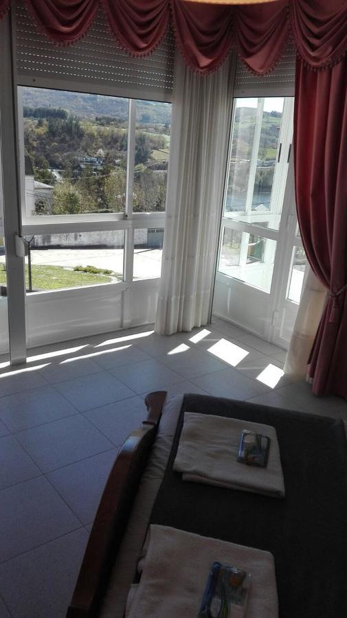 Apartamentos Loyo Portomarin Eksteriør billede
